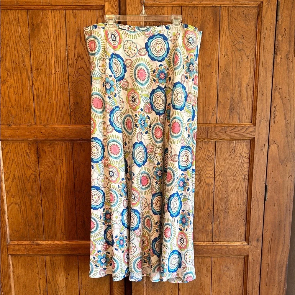 🌸Christopher & Banks Multicolor Floral A-Line Full Skirt Size 10💙